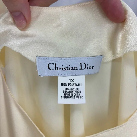 Christian Dior Butter Yellow Robe & Nightgown dress set Women’s XL luxurious